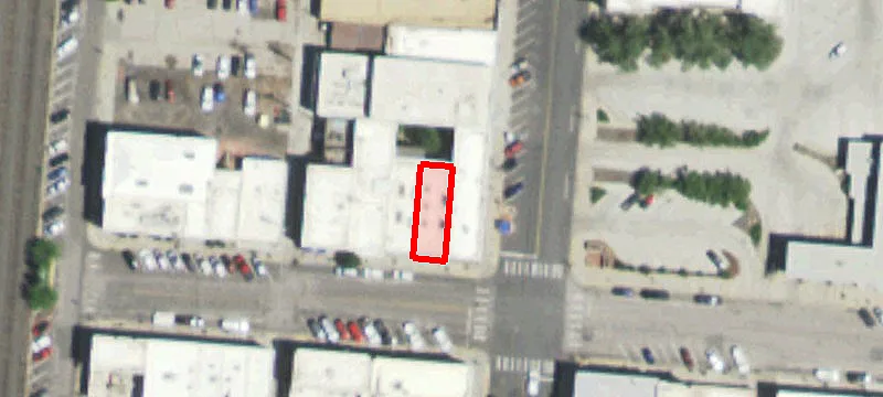 121 Ivinson Ave