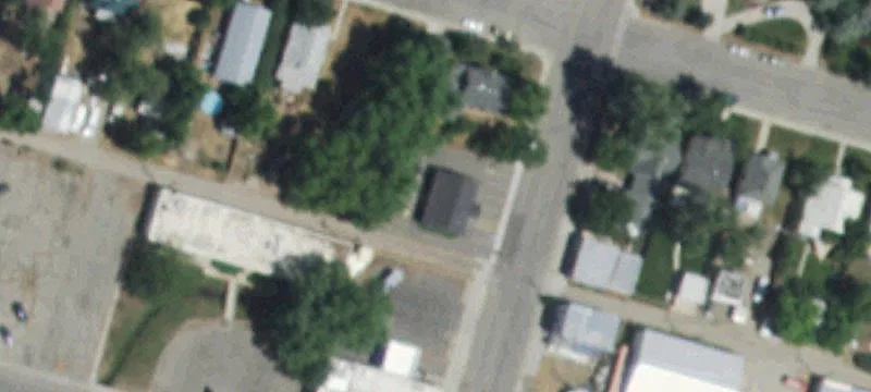 251 4th St