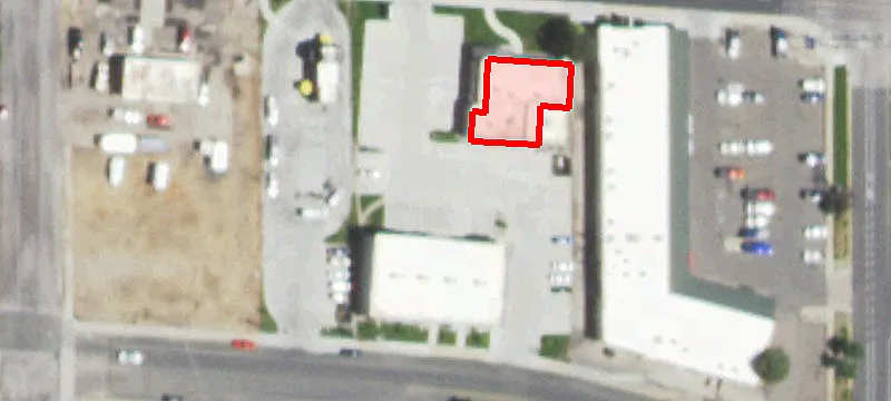 2710 Grand Ave