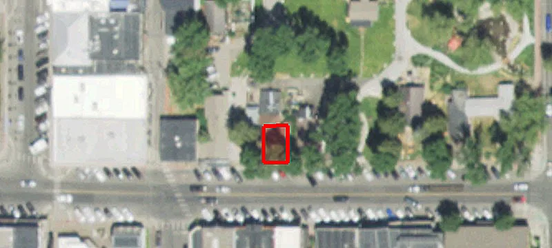 135 Broadway Ave
