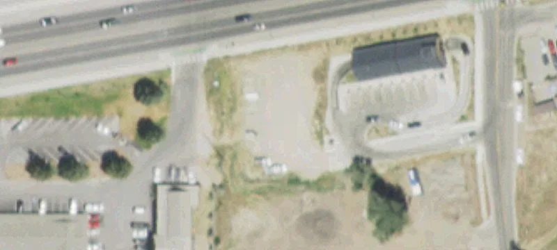 670 Broadway Ave