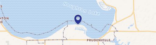 Houghton Lake Home with Large Lot