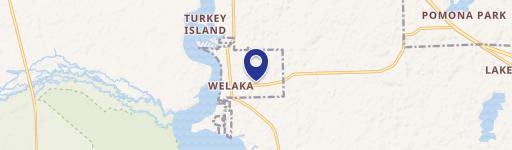 Versatile Commercial Building in Welaka