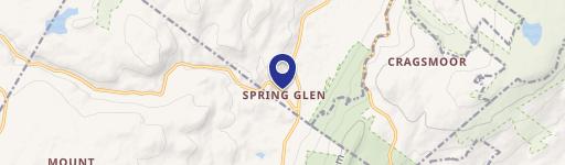 Seasonal Cottage with Mountain Views