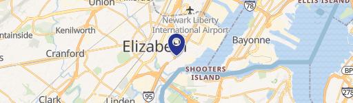 Spacious Three-Bedroom Apartment with Backyard