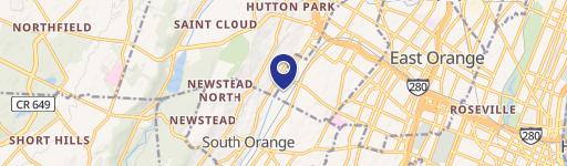 Bright Apartment with Eat-In Kitchen