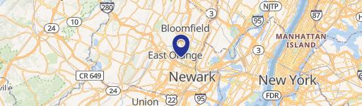 Newark Cozy 3-Bedroom Apartment