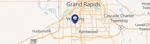 City Klaver Est Walkway